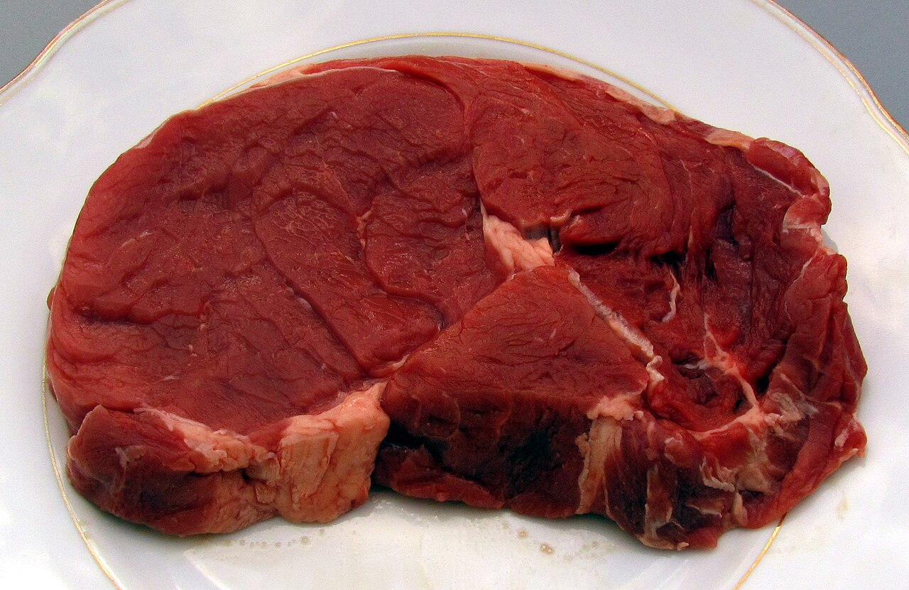 Viande de bœuf — bœuf 100 % français chez le boucher à Quièvrecourt
